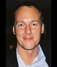 배우, 각본, 제작/기획, 감독인 베이 로건의 대표 이미지