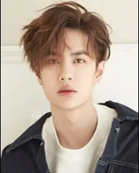 가수인 이보의 대표 이미지