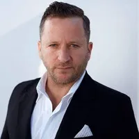 영화배우인 알론 프둣의 대표 이미지