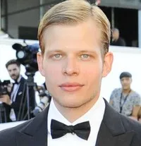 영화배우인 대니얼 호바스의 대표 이미지