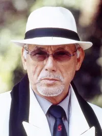 배우인 시시도 조의 대표 이미지