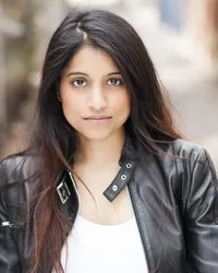 영화배우인 사샤 조셉의 대표 이미지