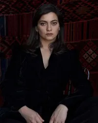 영화배우인 샤덴 칸부라의 대표 이미지