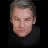 배우인 페리 킹의 대표 이미지