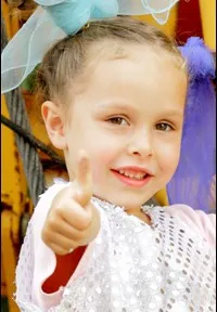 영화배우인 노라 뵈르너의 대표 이미지