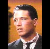 배우인 브라이언 윔머의 대표 이미지