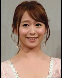 영화배우인 시라이시 마리나의 대표 이미지