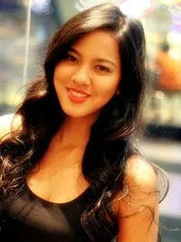 영화배우인 마라 로페즈의 대표 이미지