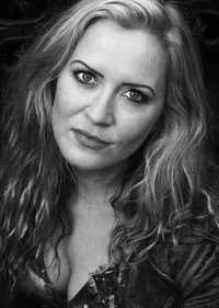 영화배우, 가수인 니콜 패러데이의 대표 이미지