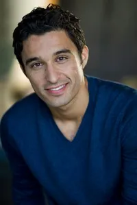 영화배우인 앤서니 레이의 대표 이미지