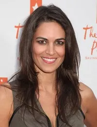 영화배우인 트레이시 라이슨의 대표 이미지