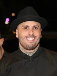 가수인 니키 잼의 대표 이미지