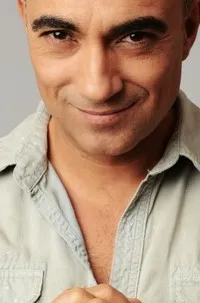 영화배우인 세림 바이라크타르의 대표 이미지