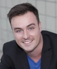 영화배우인 크리스토퍼 존 제닝스의 대표 이미지