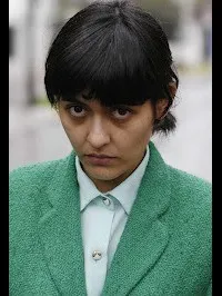 배우인 파올라 라투스의 대표 이미지