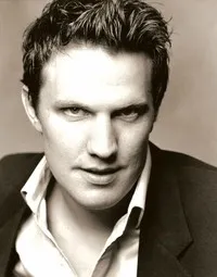 영화배우인 루벤 크로의 대표 이미지