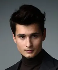 영화감독인 이반 샤크나자로프의 대표 이미지