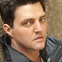 영화배우인 블레이크 레인의 대표 이미지