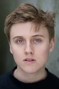 영화배우인 제이컵 맥카티의 대표 이미지