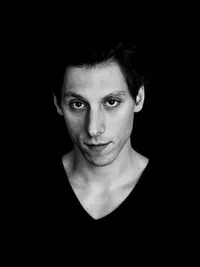 영화배우인 에릭 쿨름의 대표 이미지