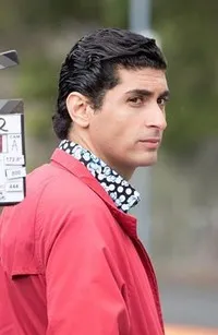 영화배우인 오사마 사미의 대표 이미지