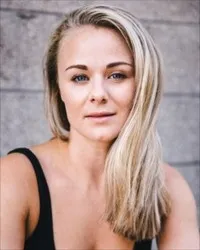 영화배우인 로라 버크의 대표 이미지