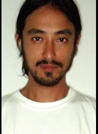 영화배우, 패션 디자이너인 마츠오카 슌스케의 대표 이미지