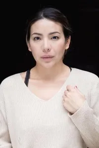 영화배우인 안드레아 오탈바로의 대표 이미지