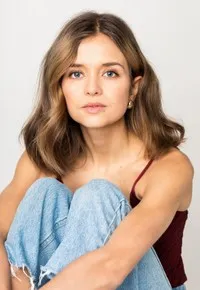 영화배우인 사나 코이비스토의 대표 이미지