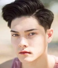 영화배우인 에단 살바도르의 대표 이미지