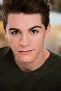 영화배우인 조던 다우의 대표 이미지