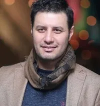 영화배우인 자바드 에자티의 대표 이미지