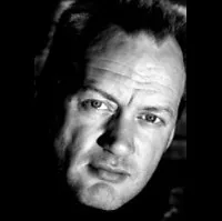 영화배우인 나이젤 베넷의 대표 이미지