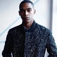 영화배우인 알렉상드르 아슈지앙의 대표 이미지