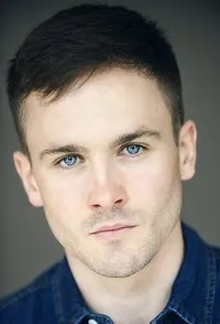 영화배우인 피온 월턴의 대표 이미지