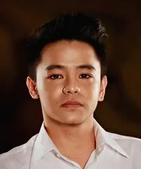 영화배우인 티모시 카스틸로의 대표 이미지