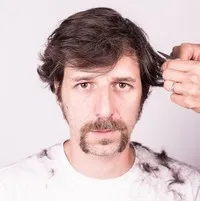 영화배우인 라우렌티우 바네스쿠의 대표 이미지