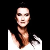 배우인 베로니카 하멜의 대표 이미지