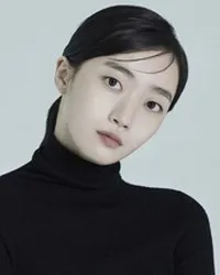 영화배우인 오우리의 대표 이미지