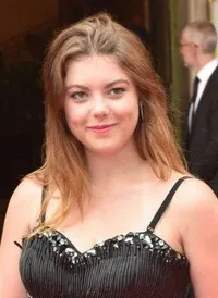 영화배우인 엘로이즈 마르탱의 대표 이미지