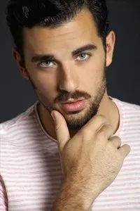 영화배우인 호세 파블로 미노르의 대표 이미지