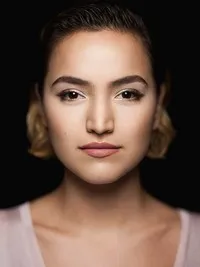 영화배우인 그레이스 도브의 대표 이미지