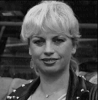 배우인 바바라 발렌틴의 대표 이미지