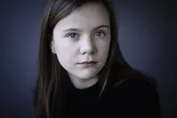 영화배우인 아멜리아 브래들리의 대표 이미지