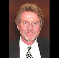 영화감독, 영화배우인 로버트 긴티의 대표 이미지