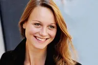 영화배우인 안나 운테르베르게르의 대표 이미지