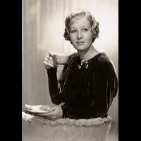 배우인 비니 반스의 대표 이미지