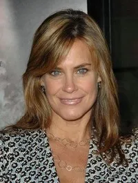 배우인 캐서린 메리 스튜어트의 대표 이미지