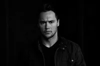 영화배우인 데니스 안드레스의 대표 이미지