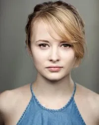 영화배우인 섀넌 타벳의 대표 이미지